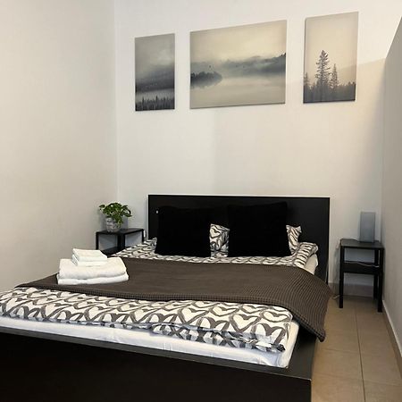 City Center Apartments With Optional Garage Budapest Eksteriør bilde